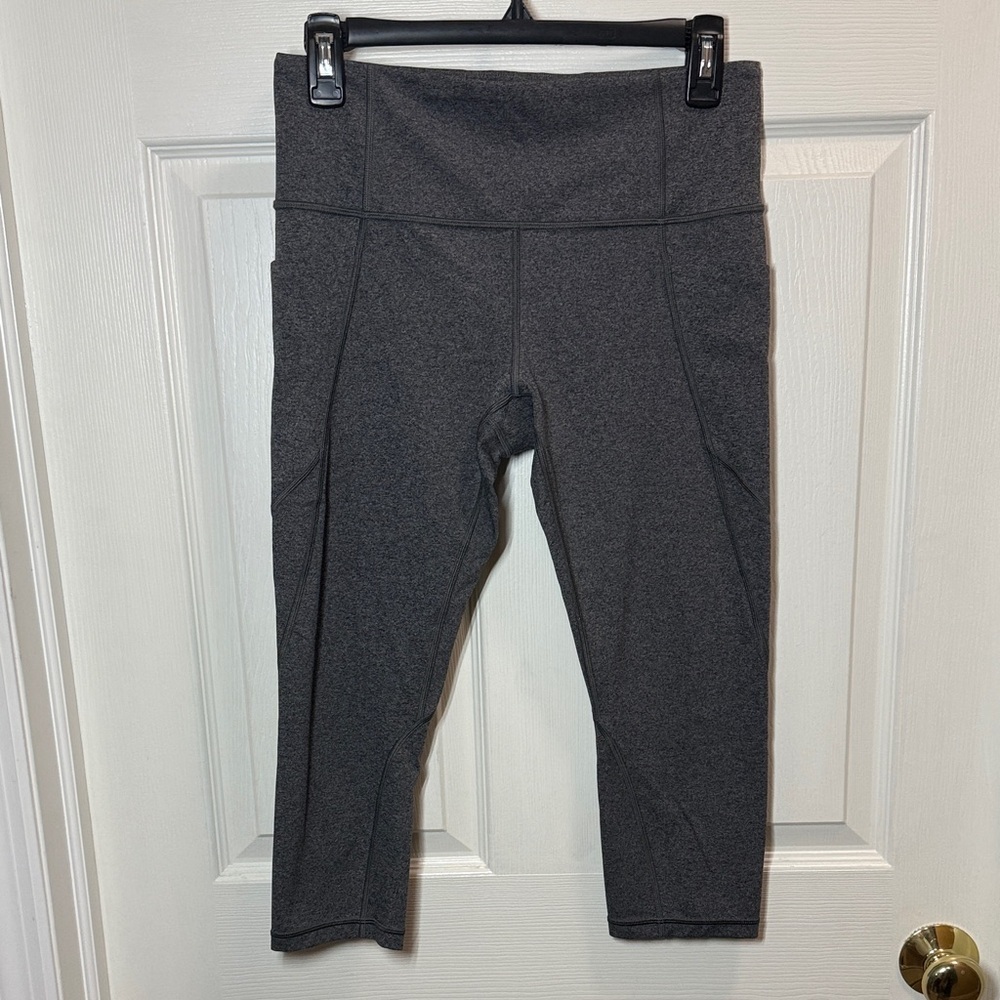 Athleta Salutation Stash Pocket Capri Leggings - Picture 4 of 10
